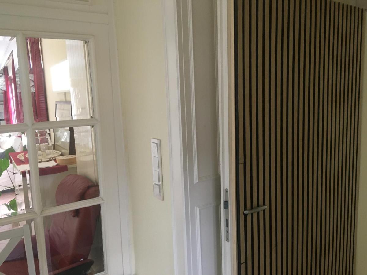 Budget-Unterkunft Im Wunderschonen Haus Mit Herrlichem Panoramablick 뤼네부르크 외부 사진