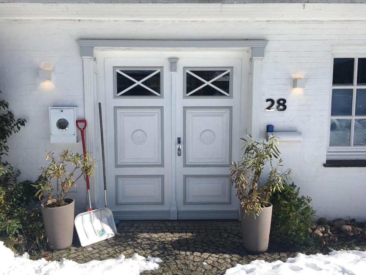 Budget-Unterkunft Im Wunderschonen Haus Mit Herrlichem Panoramablick 뤼네부르크 외부 사진